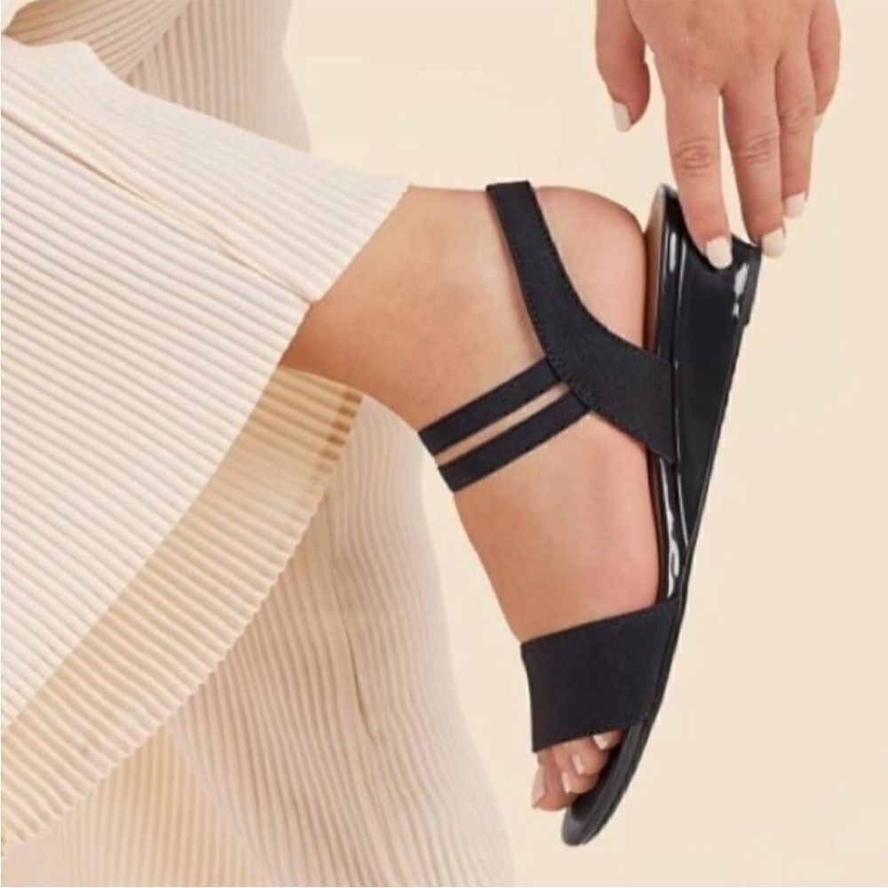 LifeStride Yolo Navy Strappy Wedge Sandals - Picture 9 of 9
